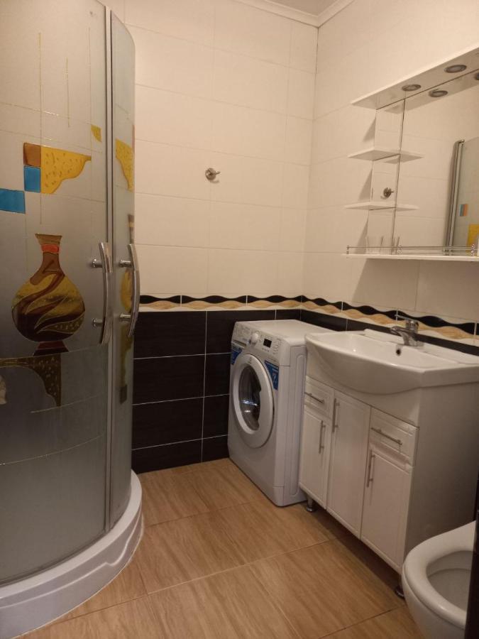 Дворівневі Апартаменти На Площі Ринок Lviv Eksteriør bilde